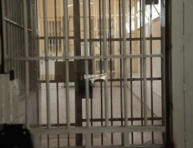 Οι διάλογοι που «καίνε» το κύκλωμα των φυλακών: «Θα του κόψω το κεφάλι σαν κότα!»